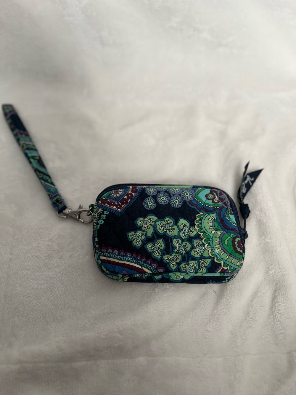 Vera Bradley Blue Rhapsody (Retired Pattern) Wristlet with Detachable Strap